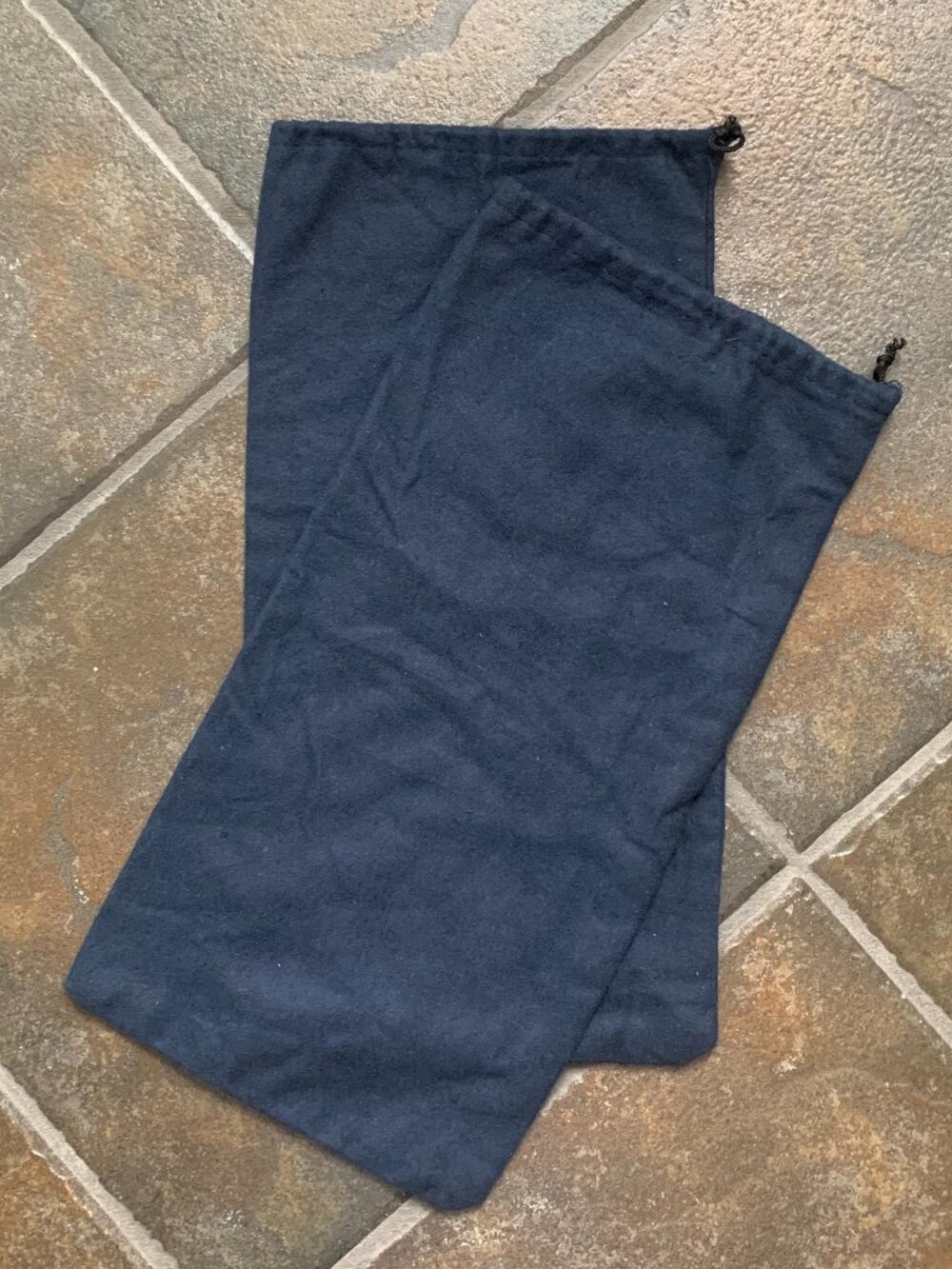 unlabelled dust bags for shoes